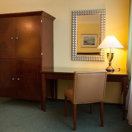 Hotel & Hostel Florian 프라하 외부 사진